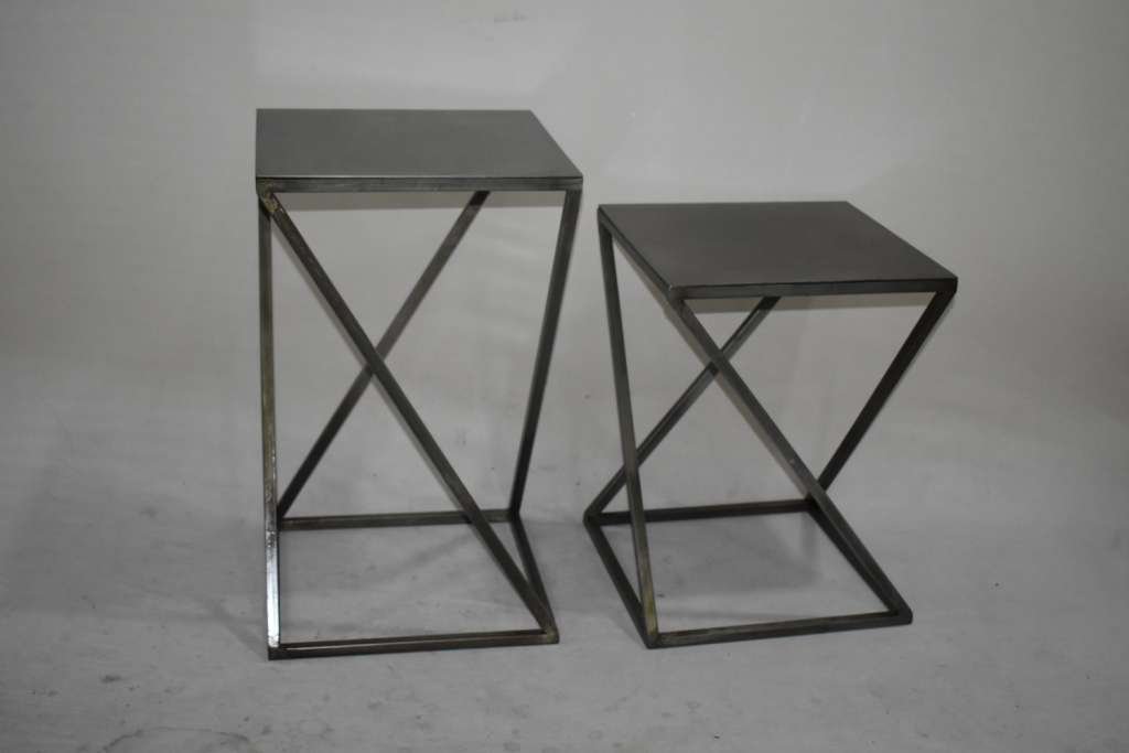 METAL SIDE TABLE