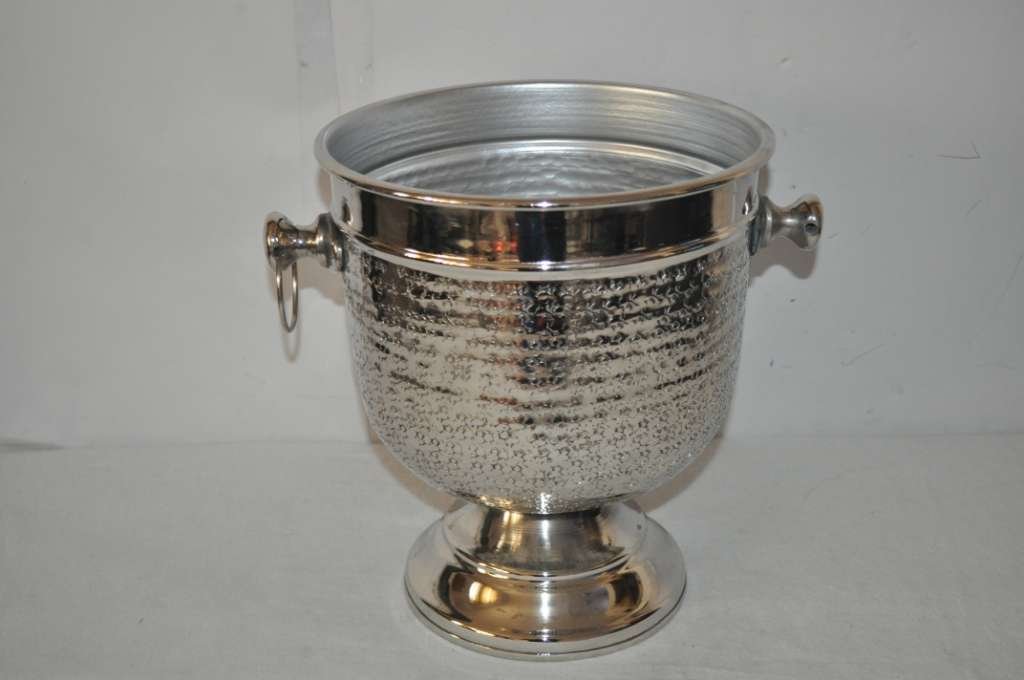 WC-72606 Wine cooler with Hammered